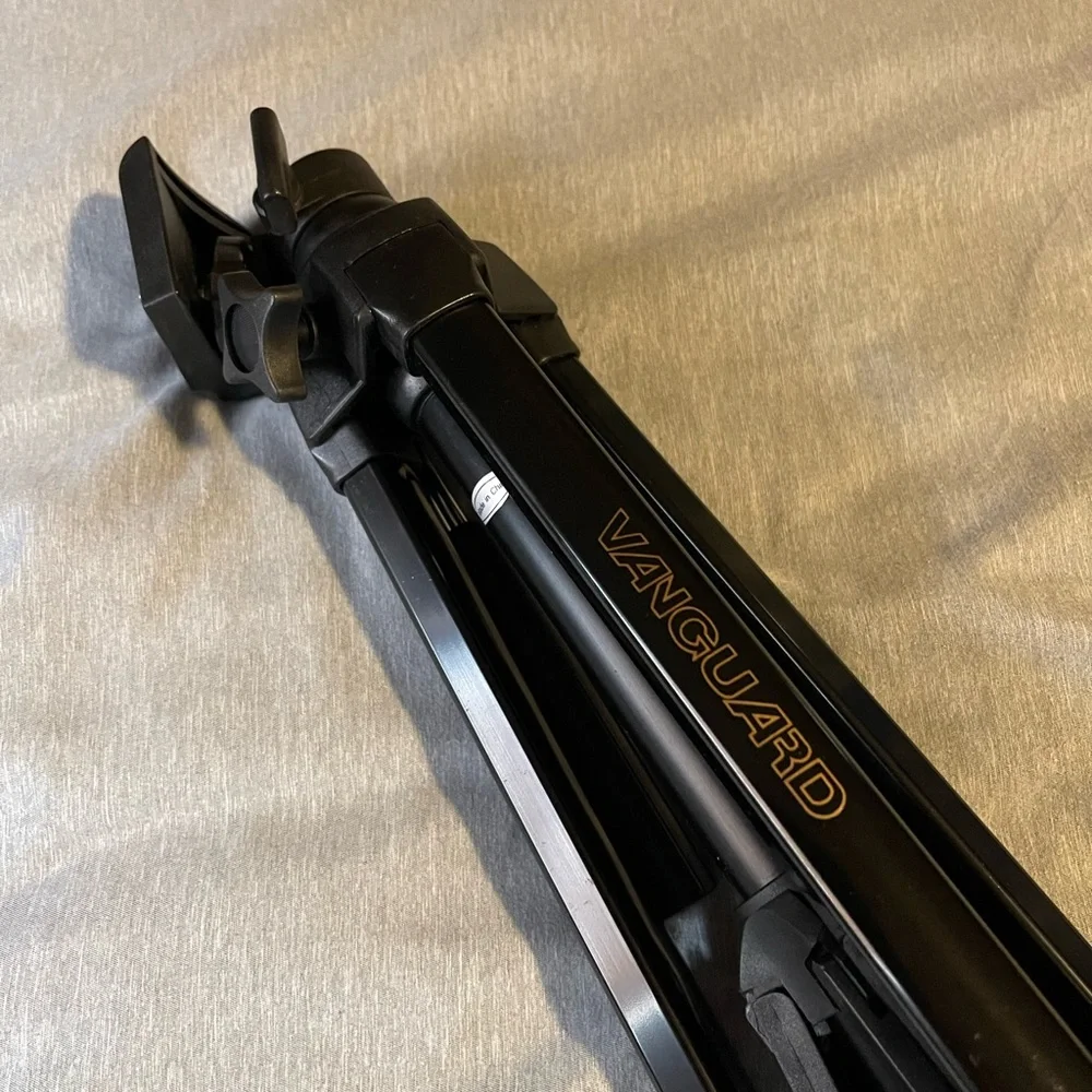 Vanguard Camera Tripod